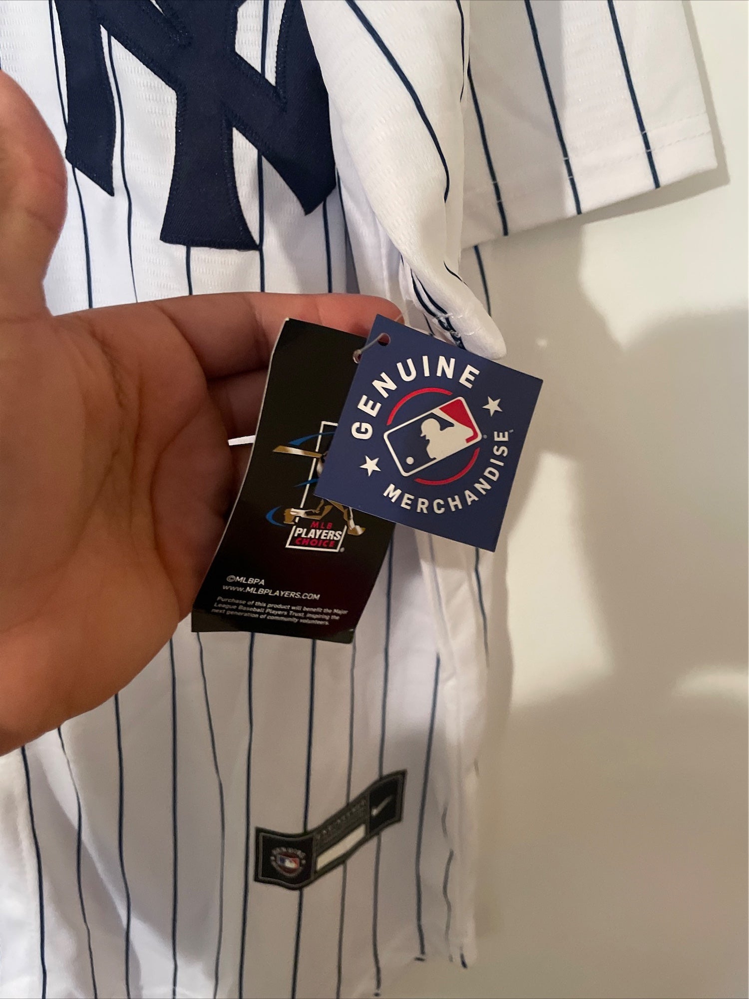 Brand New New York Yankees Aaron Judge Jersey - Size Men's Large
