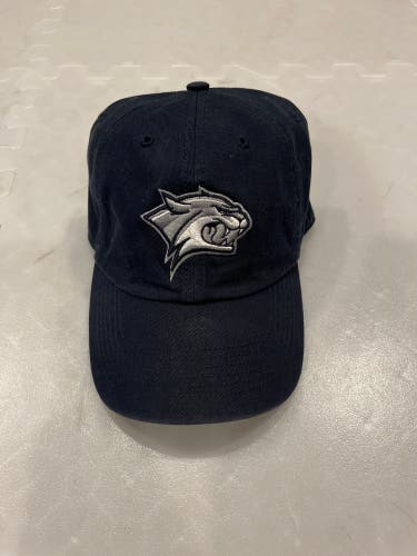 UNH hockey hat