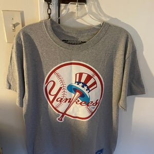New York Yankees Mitchell & Ness Men’s MLB Tee M