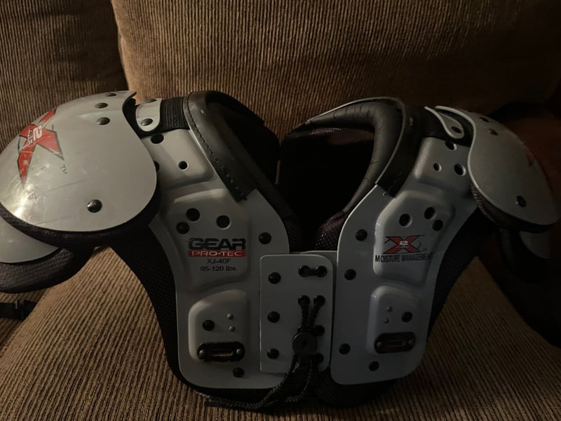 Gear Pro-Tec Razor RZ55 Adult Football Shoulder Pads - Lineman - Sports  Unlimited