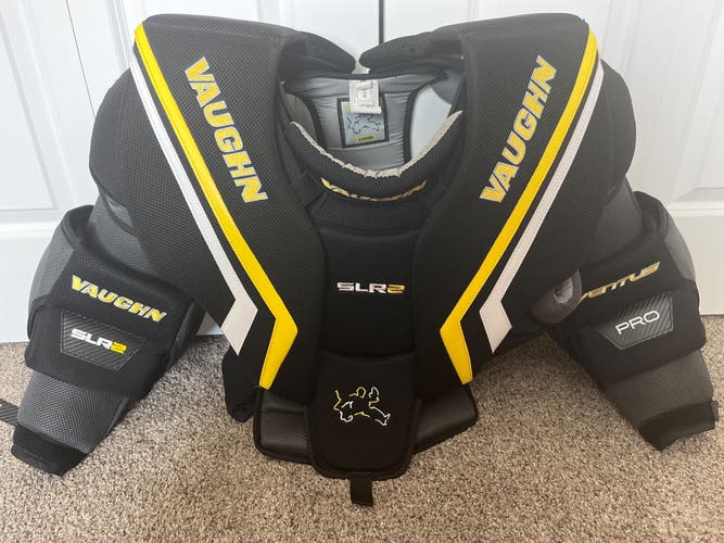 Used Large Vaughn Ventus SLR2 Goalie Chest Protector