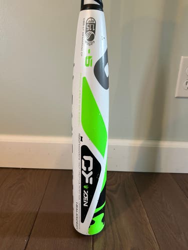 2017 Composite (-5) 28 oz 33" CF Zen Bat