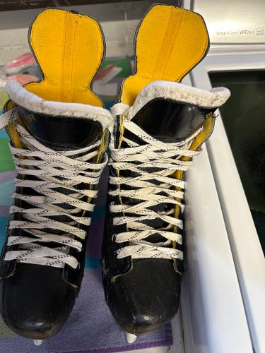 Bauer Supreme S150 Hockey Skates