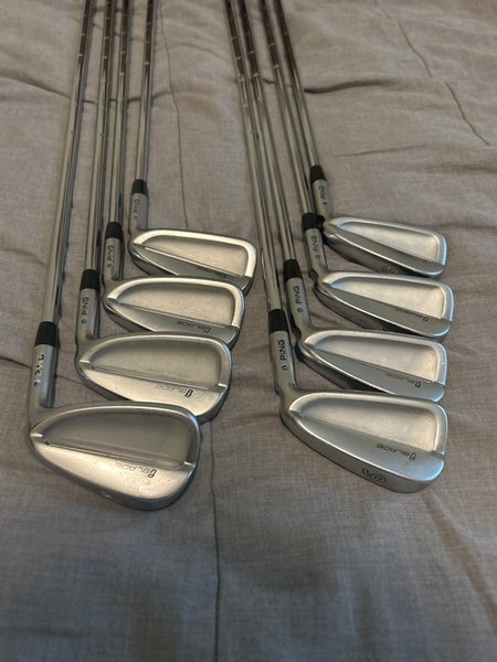 Men's Right Handed Stiff Flex Steel Shaft iBlade Iron Set