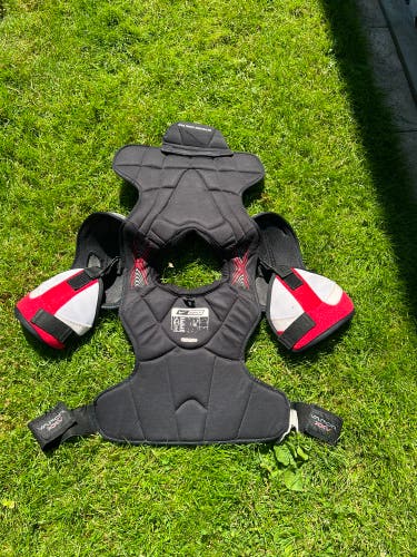 Used Medium Bauer Vapor XXV Shoulder Pads