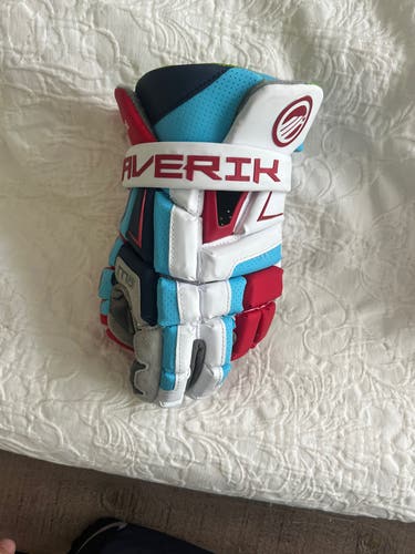Maverick Showtime Gloves