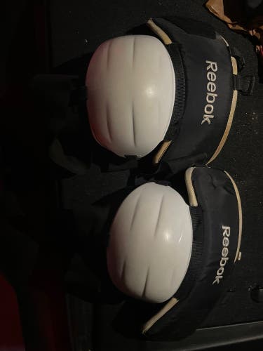 Reebok Pro Knee Pads