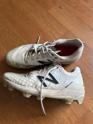 White Men's Molded Cleats New Balance 4040v3