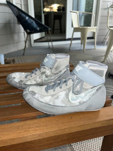 Nike youth Speed Sweep VII Wrestling Shoes