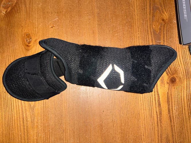 Evoshield Baseball Leg Guard (missing two straps) (right handed hitter)