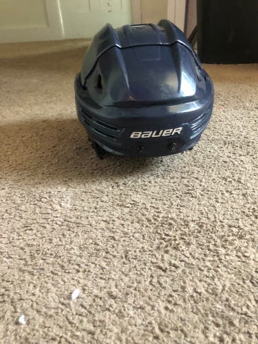 Used Medium Bauer Re-Akt 200 Helmet