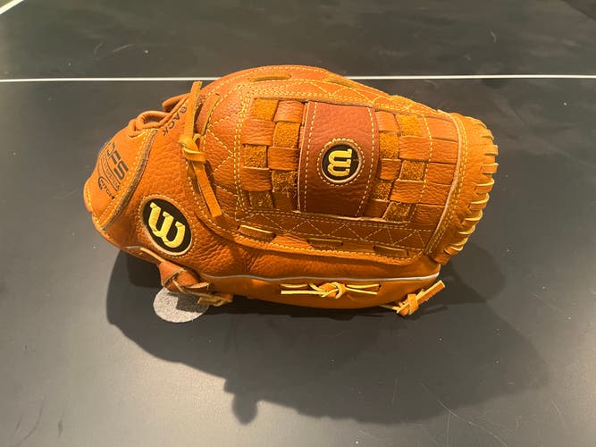 New Wilson A9640 Dual Fit System Softball Glove 13"