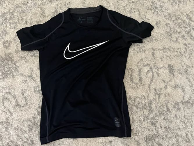 Black Used Medium Kids Short-sleeve Unisex Nike Compression