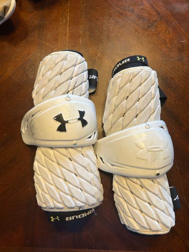 Used Large Under Armour VFT Plus Arm Pads