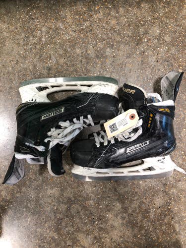 Junior Used Bauer Supreme TotalOne MX3 Hockey Skates D&R (Regular) Retail 5.0