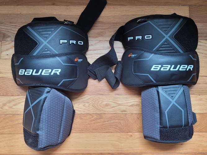 Used Bauer Pro Intermediate Knee Guards