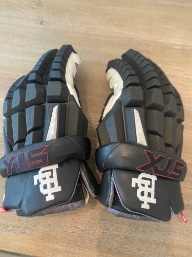 New STX Large Surgeon RZR Lacrosse Gloves
