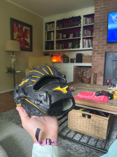 2023 Infield 11.75" Pro Baseball Glove