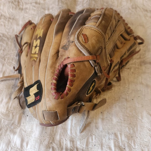 SSK Right Hand Throw Super Soft Series Baseball/Softball Glove 13"
