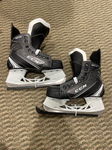 Junior New CCM Tacks 9040 Hockey Skates D&R (Regular) 2.0