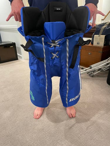 Senior Medium Bauer Pro Stock Nexus Hockey Pants