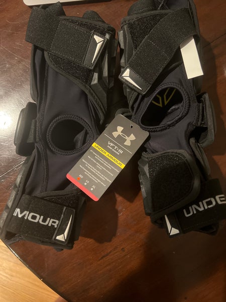 New Medium Under Armour VFT Plus Arm Pads
