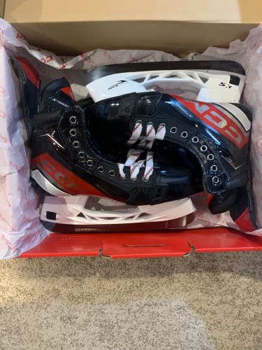 New CCM JetSpeed FT6 Pro Skates 8.5 Regular