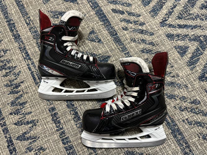 Used Bauer Regular Width Size 12 Vapor X2.7 Hockey Skates