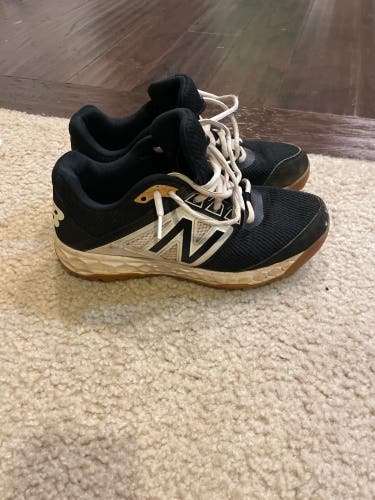 Black Youth Size 6.5 (Women's 7.5) New Balance Shoes