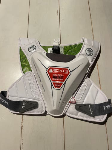 New Large Maverik MAX EKG Shoulder Pads