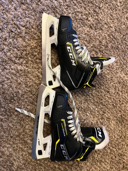 CCM Supertacks 9380 goalie skates intermediate