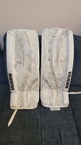 Vaughn Ventus LT60 24+2" Goalie Leg Pads