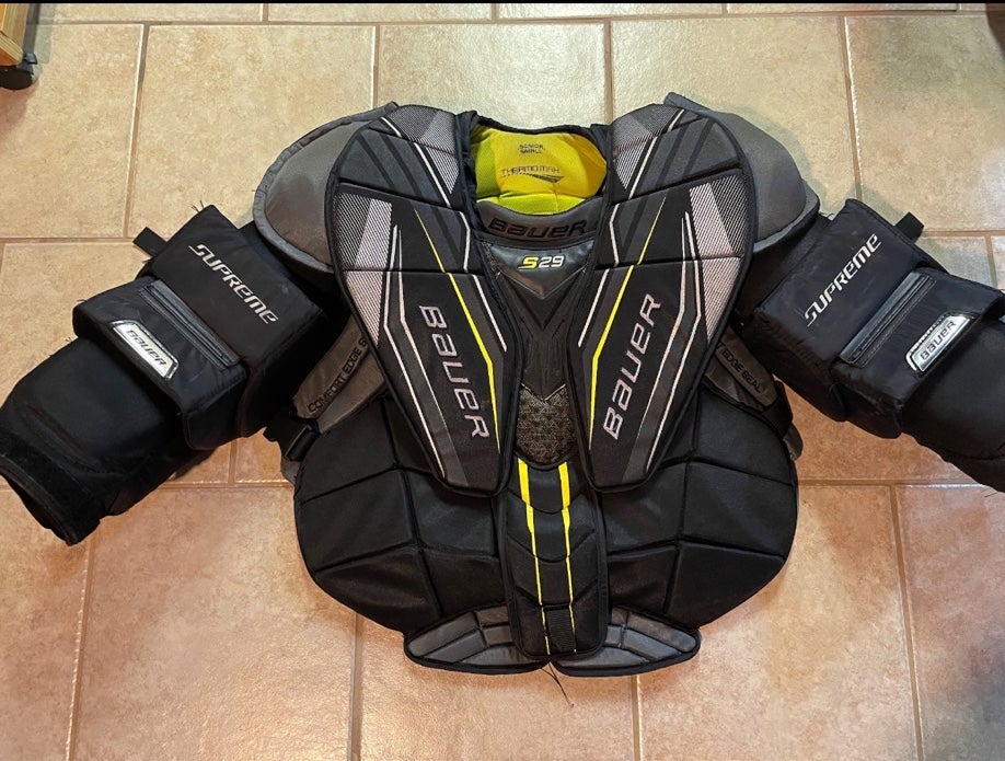 Used Senior Small Bauer S29 Goalie Chest Protector