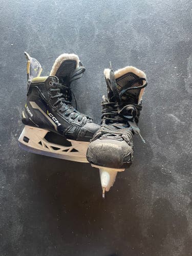 Used CCM Regular Width  Size 2 AS-V Hockey Skates