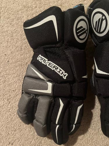Used Maverik Charger Lacrosse Gloves 10"