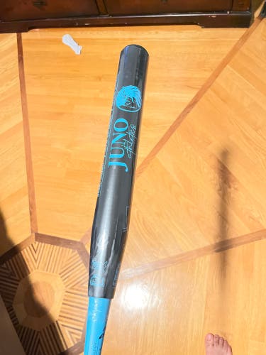 New   27 oz  Bat
