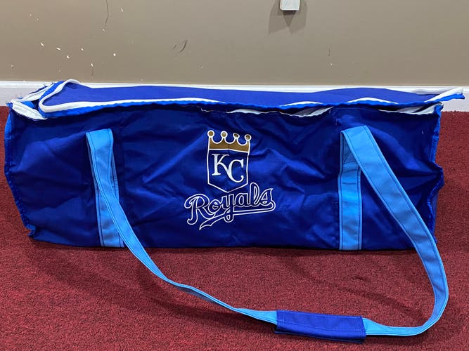 New Kansas City Royals 4ORTE Trainers Bag Item#KCTB