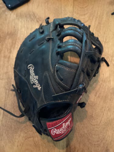 Used 2017 Right Hand Throw 12.5" Renegade Baseball Glove