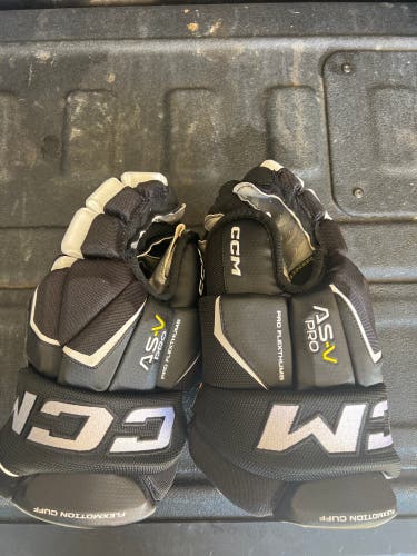 NEW! CCM 13" Tacks AS-V Pro Hockey Gloves