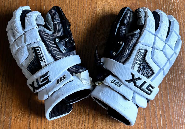 Used Goalie STX Shield 500 Lacrosse Gloves 13"