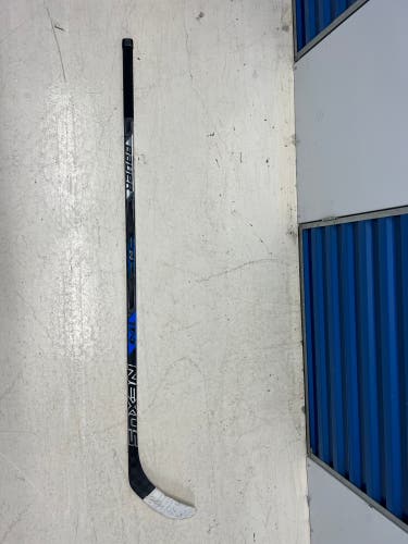 Senior Right Handed P08 Nexus 1N Hockey Stick