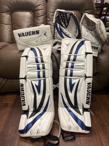 Used 31" Vaughn Velocity V5 Goalie Leg Pads