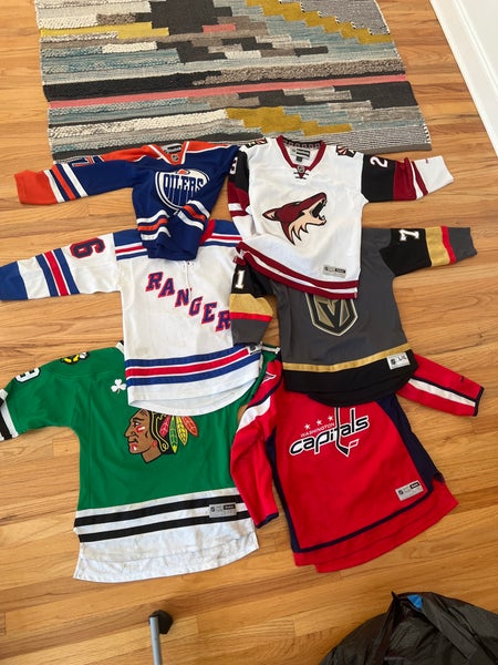 How to Buy a Hockey Jersey