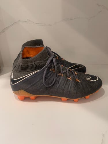 Silver Used Size 4.5 (Women's 5.5) Nike Hypervenoms Cleats