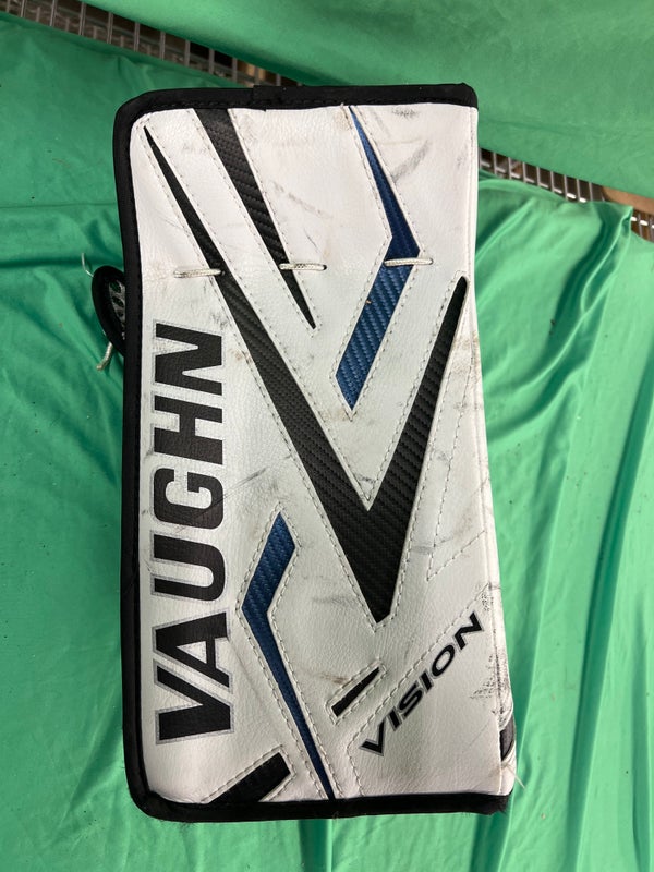 Used Vaughn Vision 9200 Regular Goalie Gloves & Blockers