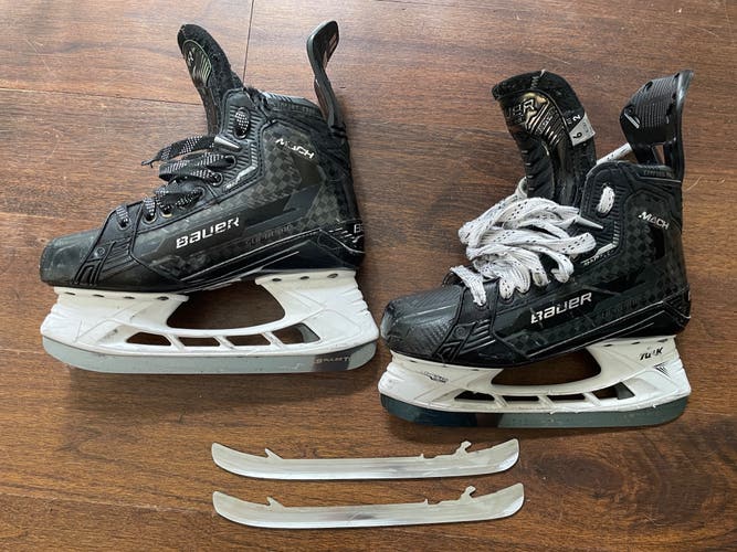 Used Bauer   Size 6 Supreme Mach Hockey Skates