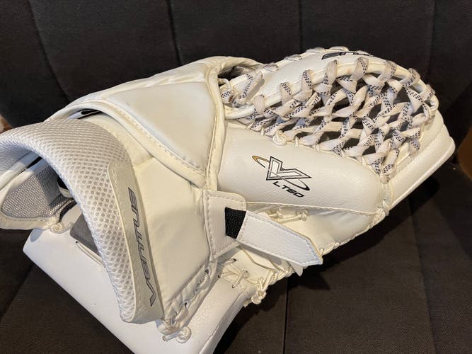 Vaughn Ventus LT60 Goalie Glove JR