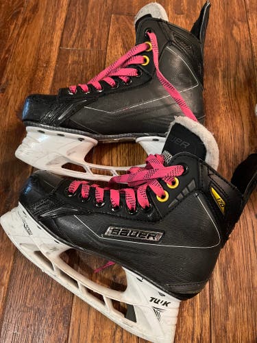 Used Bauer Regular Width  Size 3.5 Supreme 170 Hockey Skates