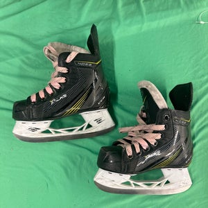 Youth Used CCM Tacks 4052 Hockey Skates D&R (Regular) 10.5