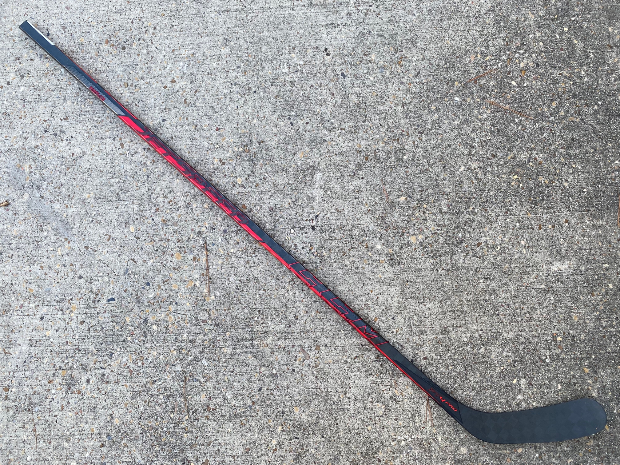 CCM JetSpeed FT4 PRO Pro Stock Hockey Stick Grip 85 Flex Left P28T 4318